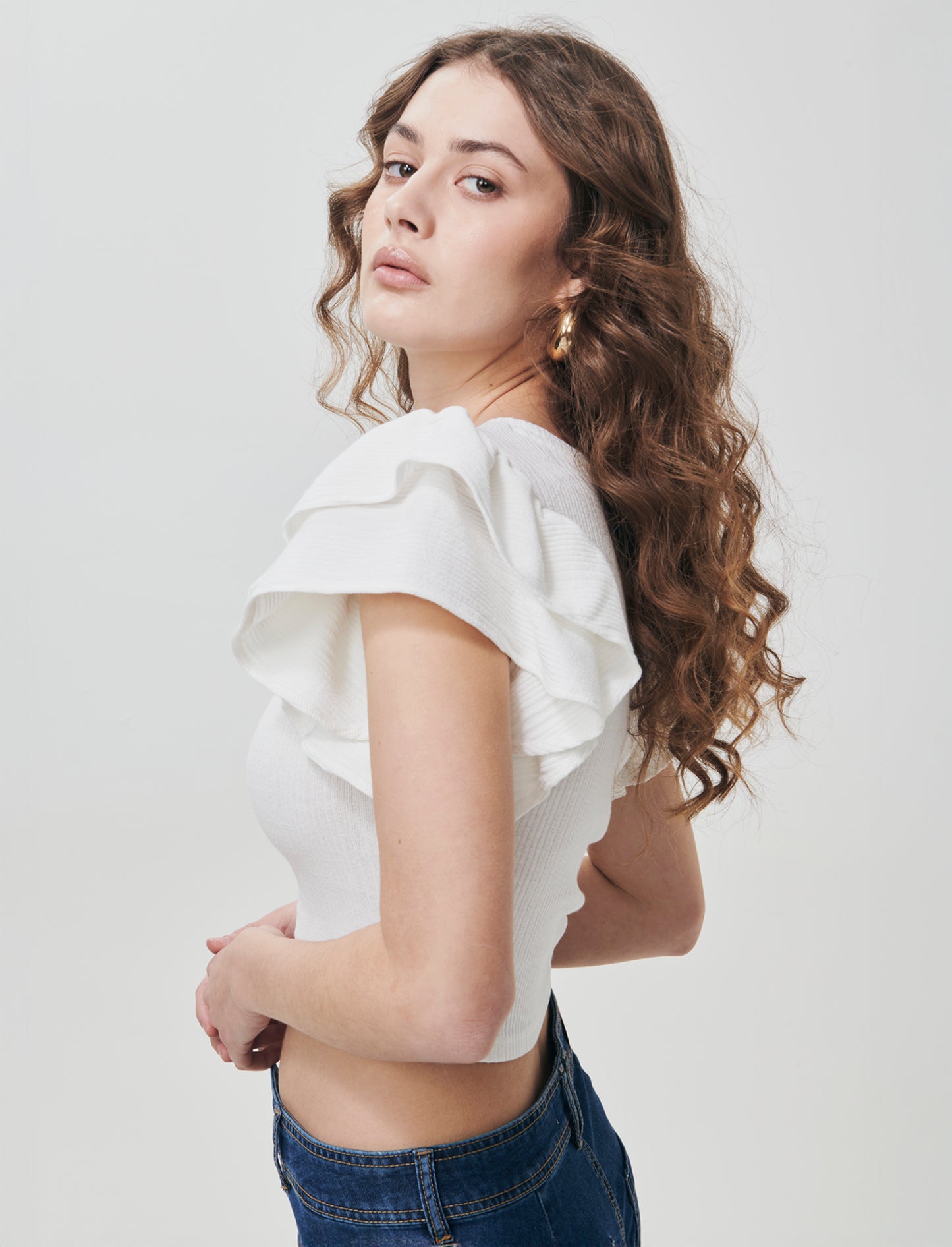 Top corto girocollo con rouches - Avorio