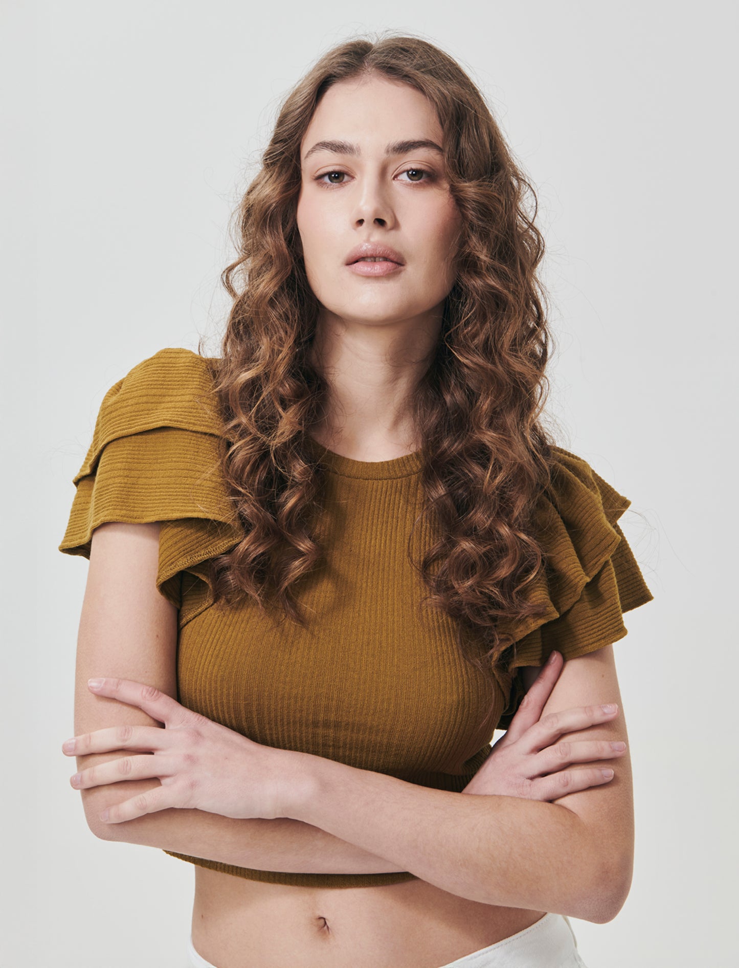 Top corto girocollo con rouches - Verde oliva