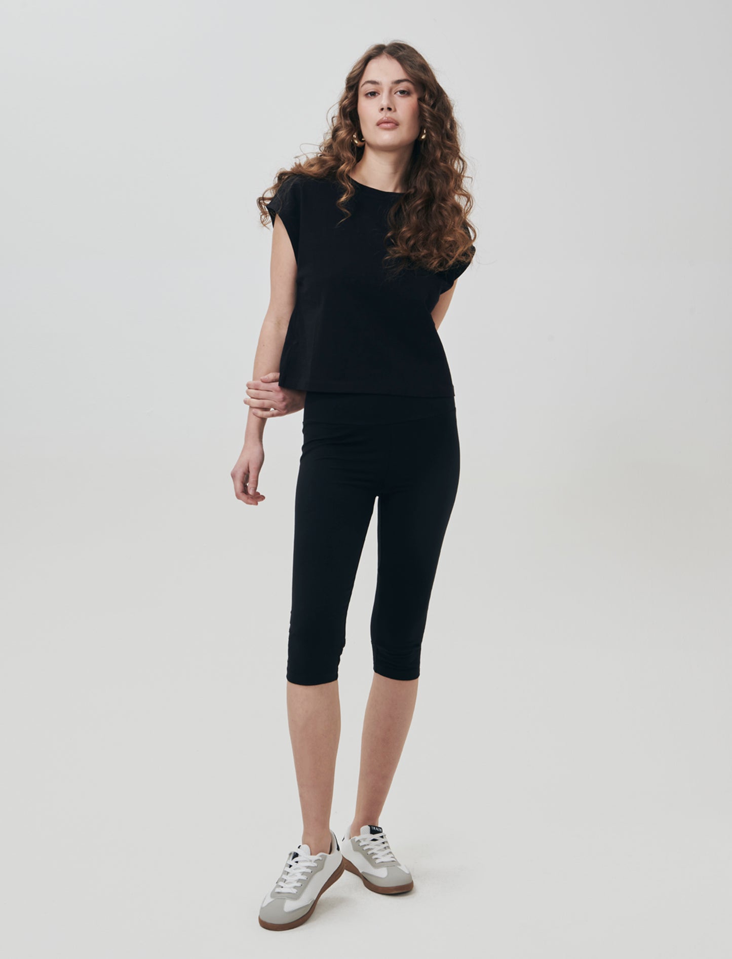 T-Shirt Crop Basica Girocollo - Nero