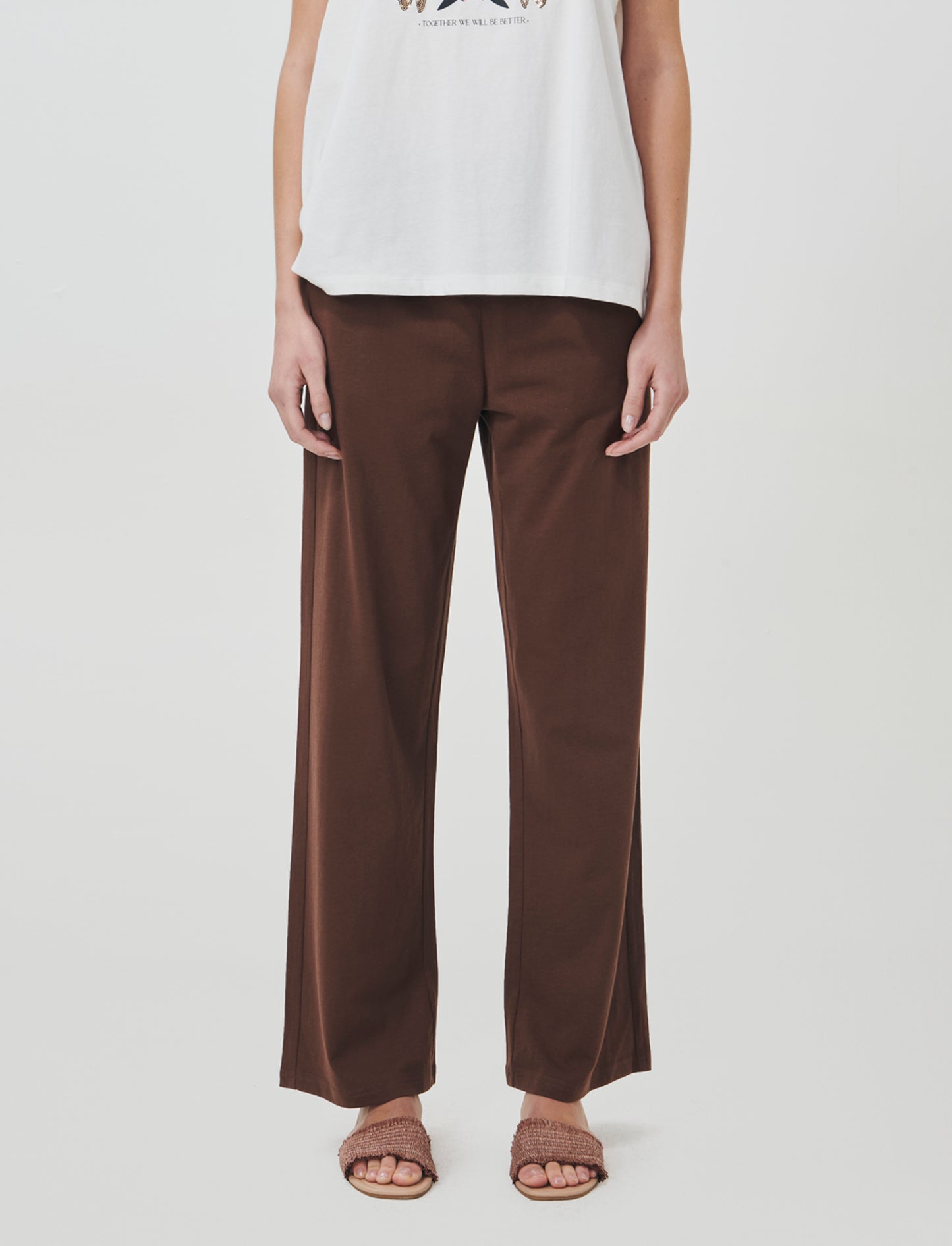 Jogger Basico con Elastico e Tasche - Marrone cioccolato