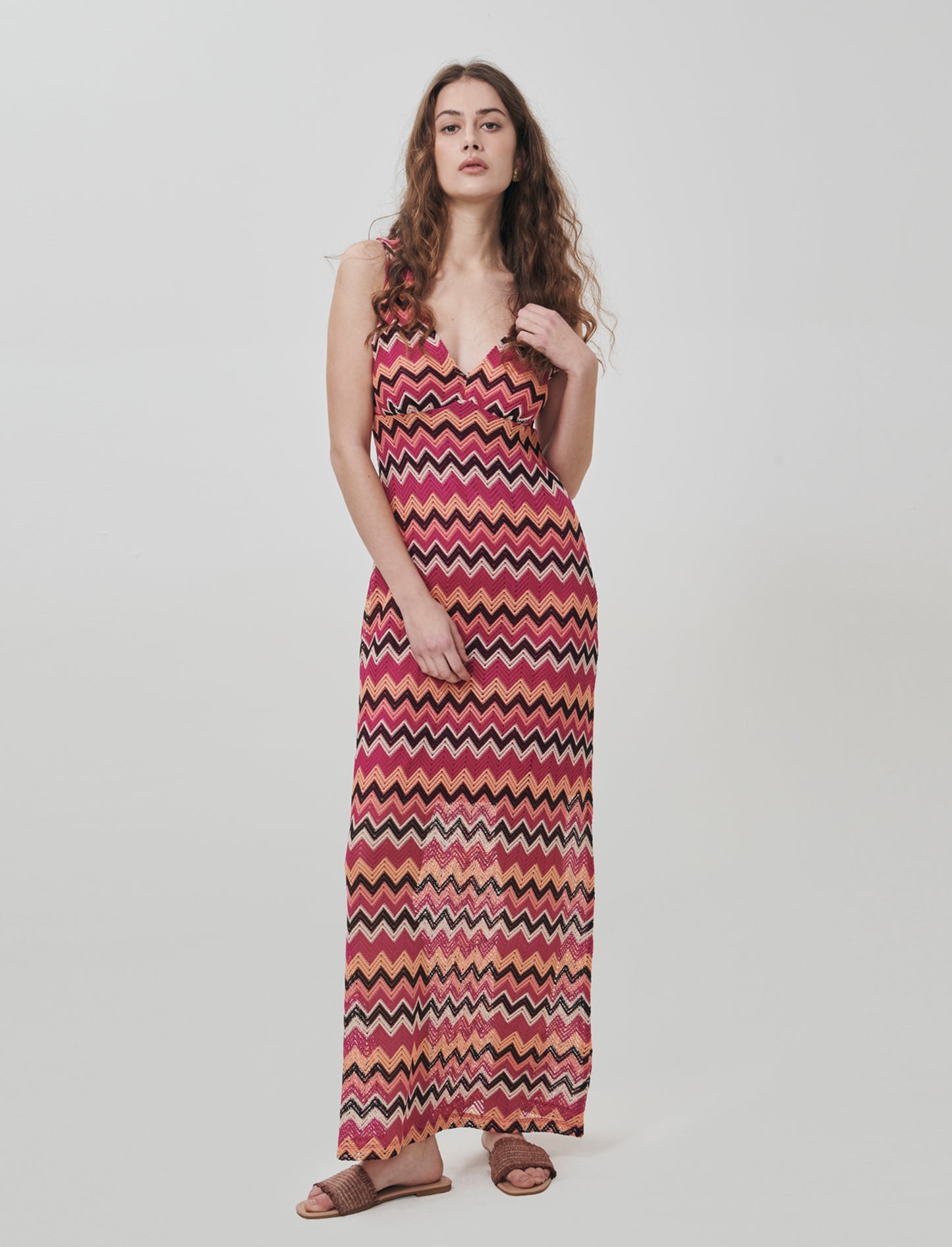 Vestito lungo senza maniche con scollo V - var 2
