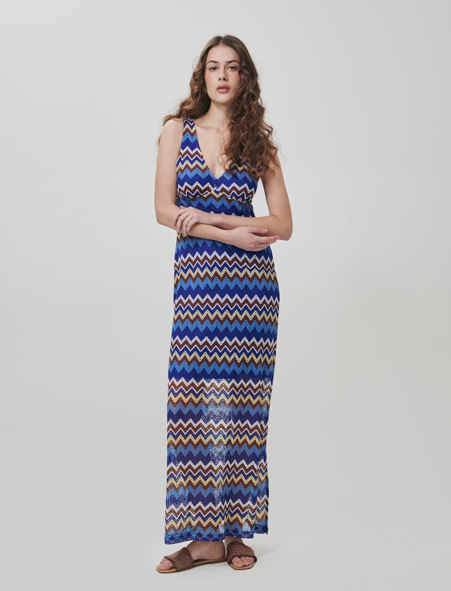 Vestito lungo senza maniche con scollo V - var 3