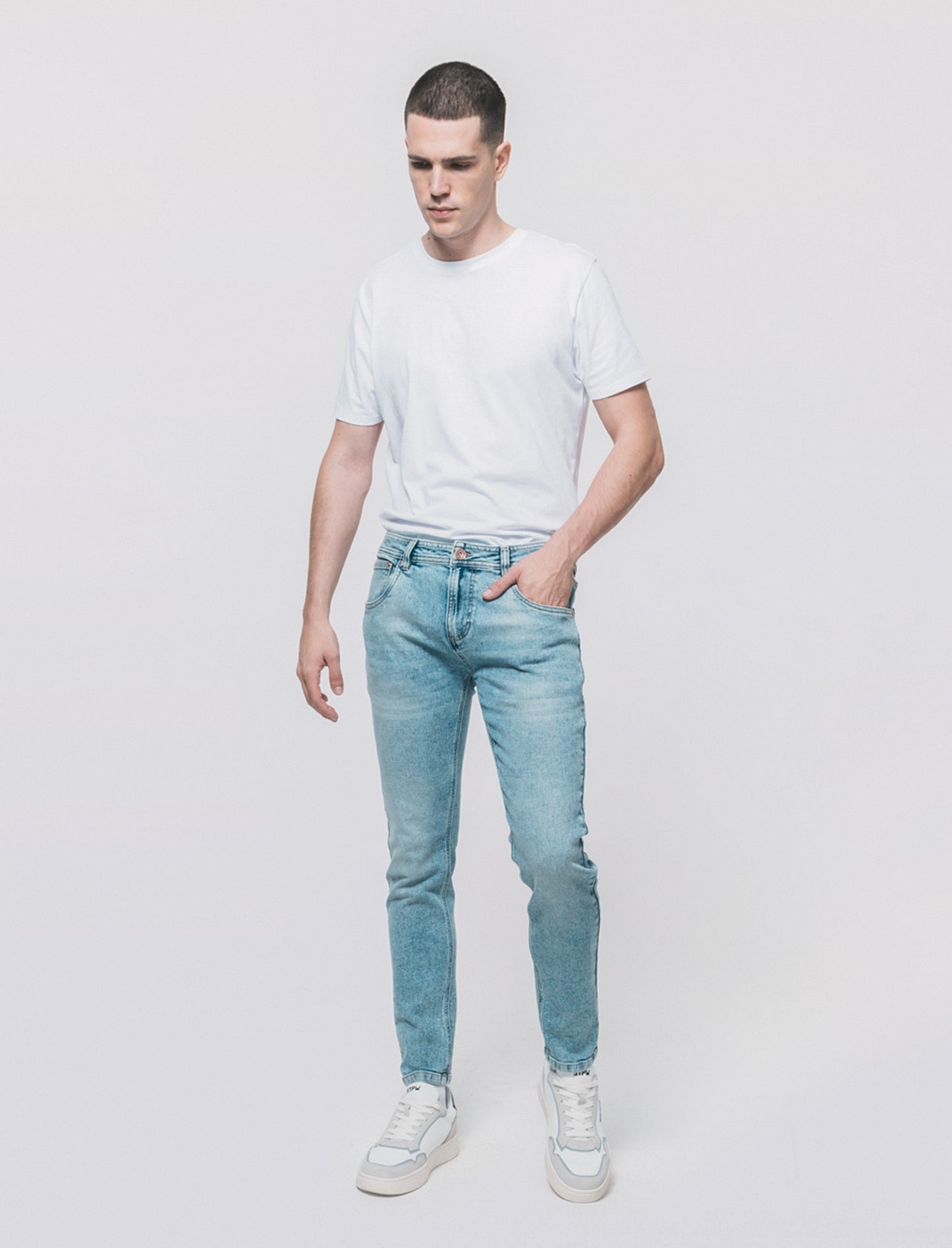 Light blue skinny fit jeans with a faded effect - Blue