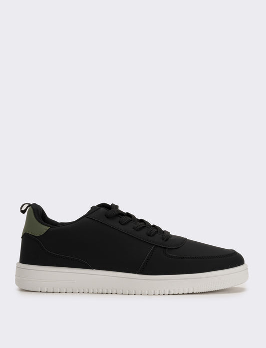 Black monochrome sneakers with green detail - Black