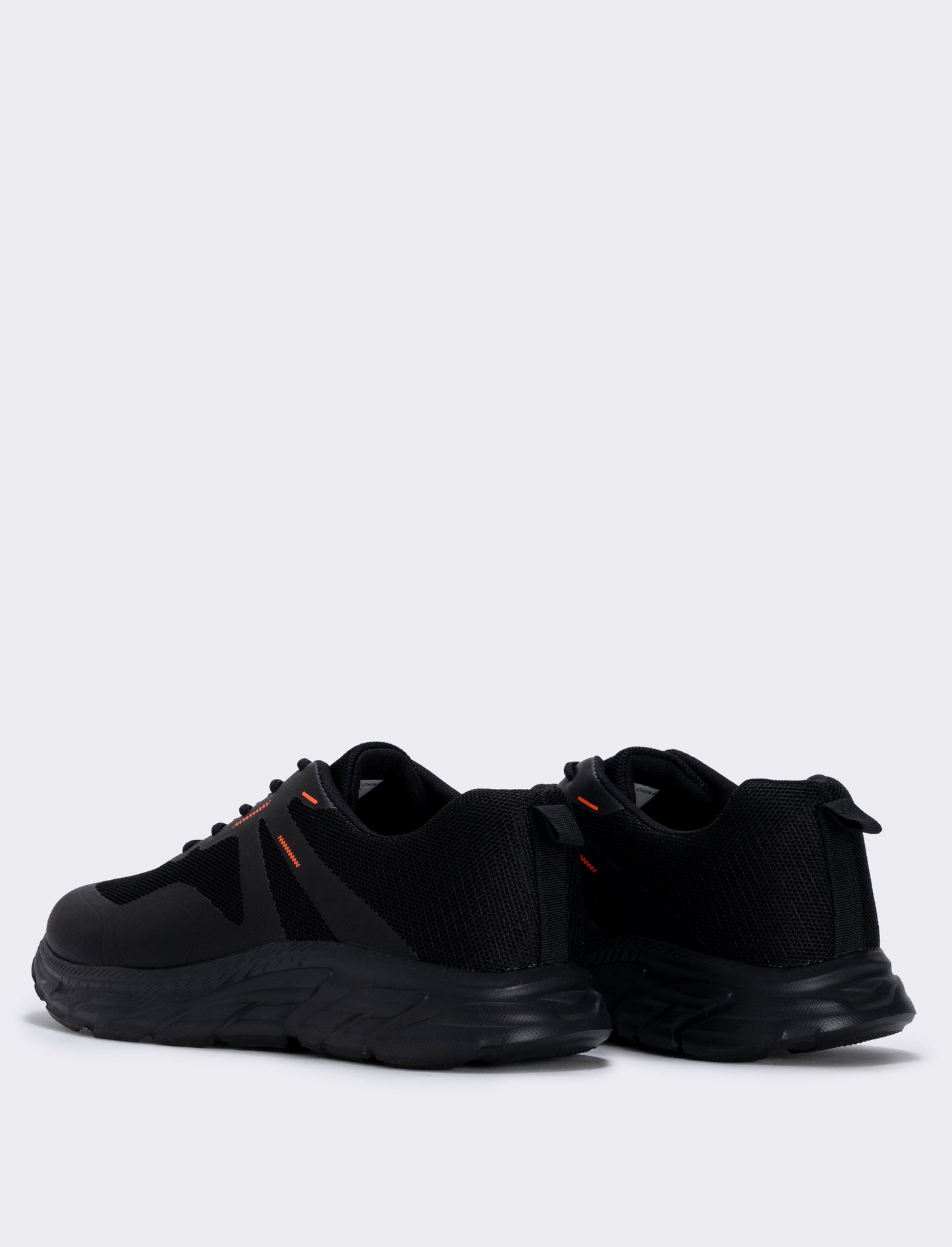 Scarpa sportiva nera in tessuto tecnico - Nero