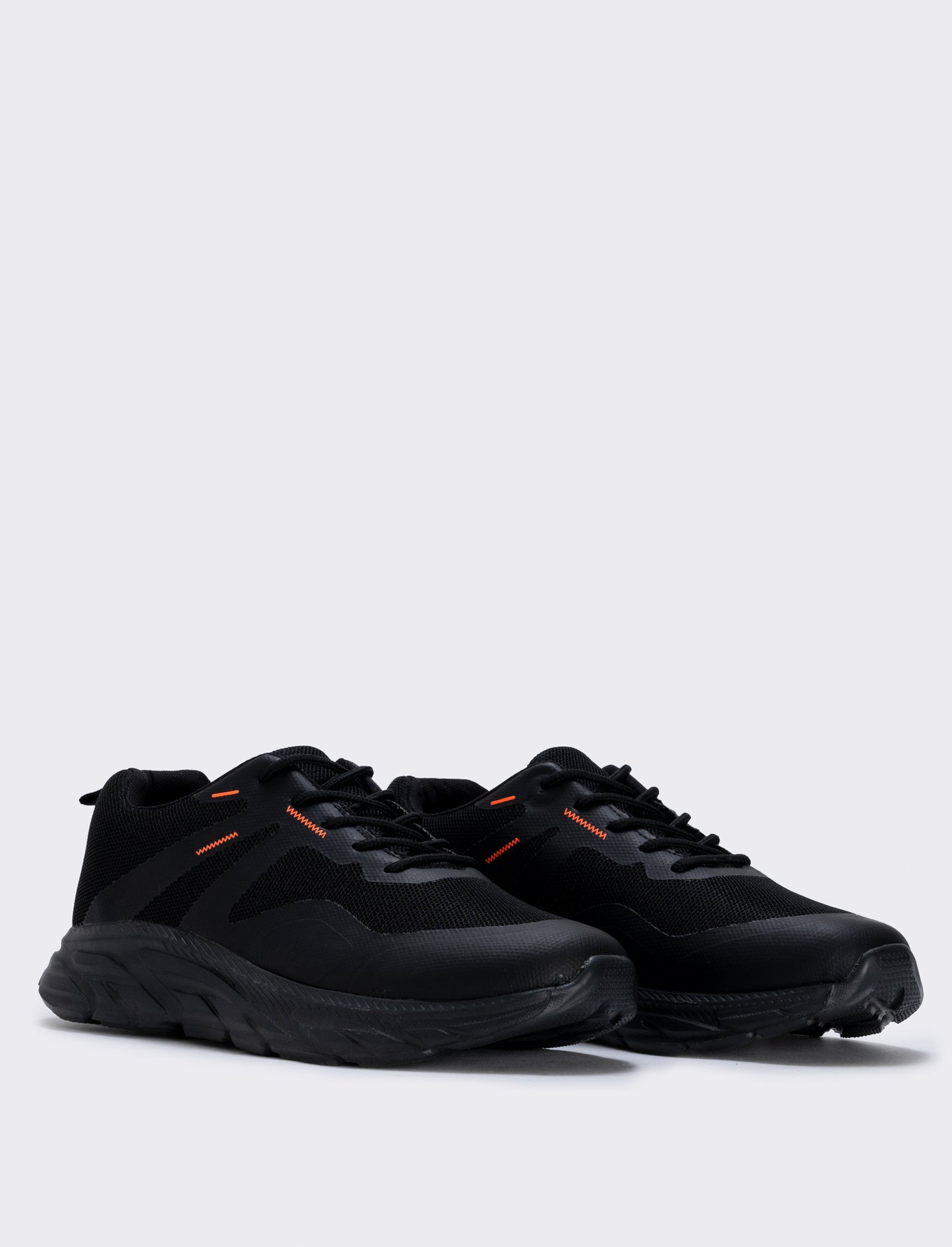 Scarpa sportiva nera in tessuto tecnico - Nero