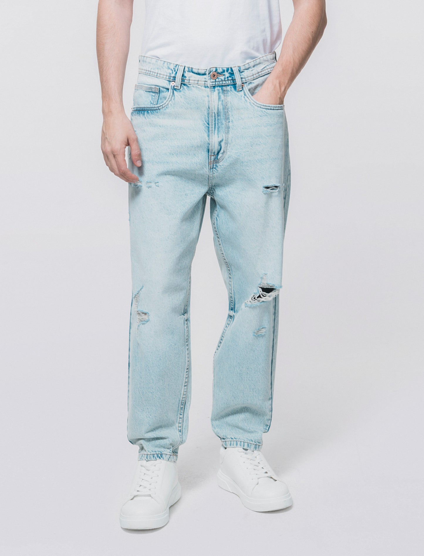 Jeans denim chiaro loose fit con strappi - Denim chiaro