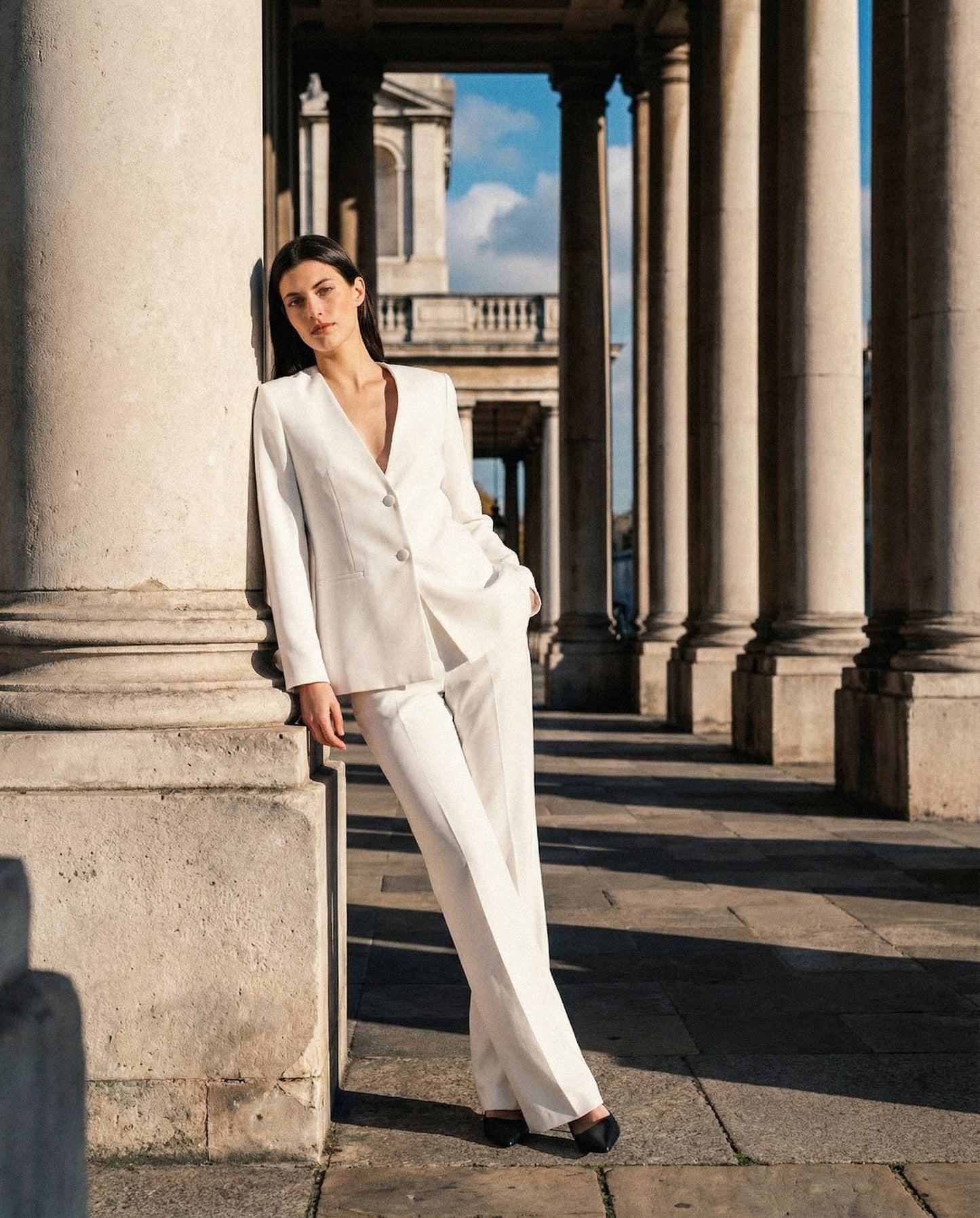 Pantalone a vita alta con gamba larga - Bianco latte