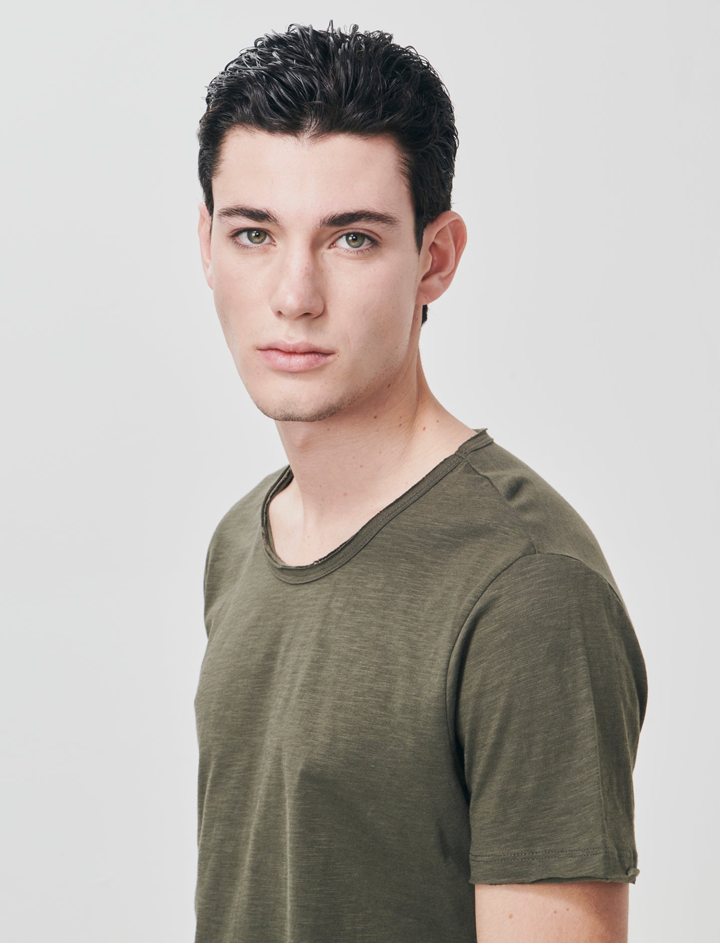 T-shirt girocollo cotone slub regular fit - Verde militare
