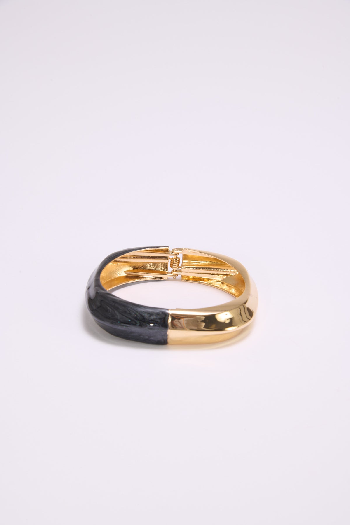 Bracciale donna rigido quadrato con smalto - Nero