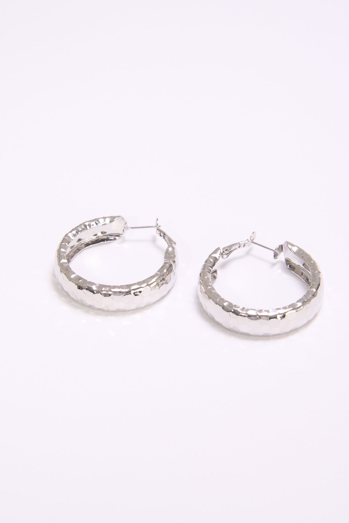 Orecchini donna cerchi martellati - Argento