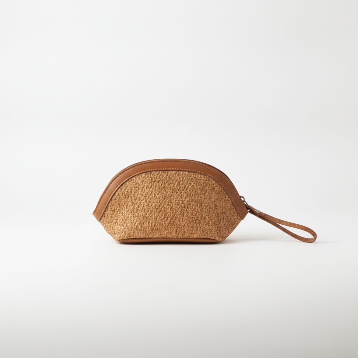 Pochette donna intrecciata mezzaluna effetto paglia - Cuoio