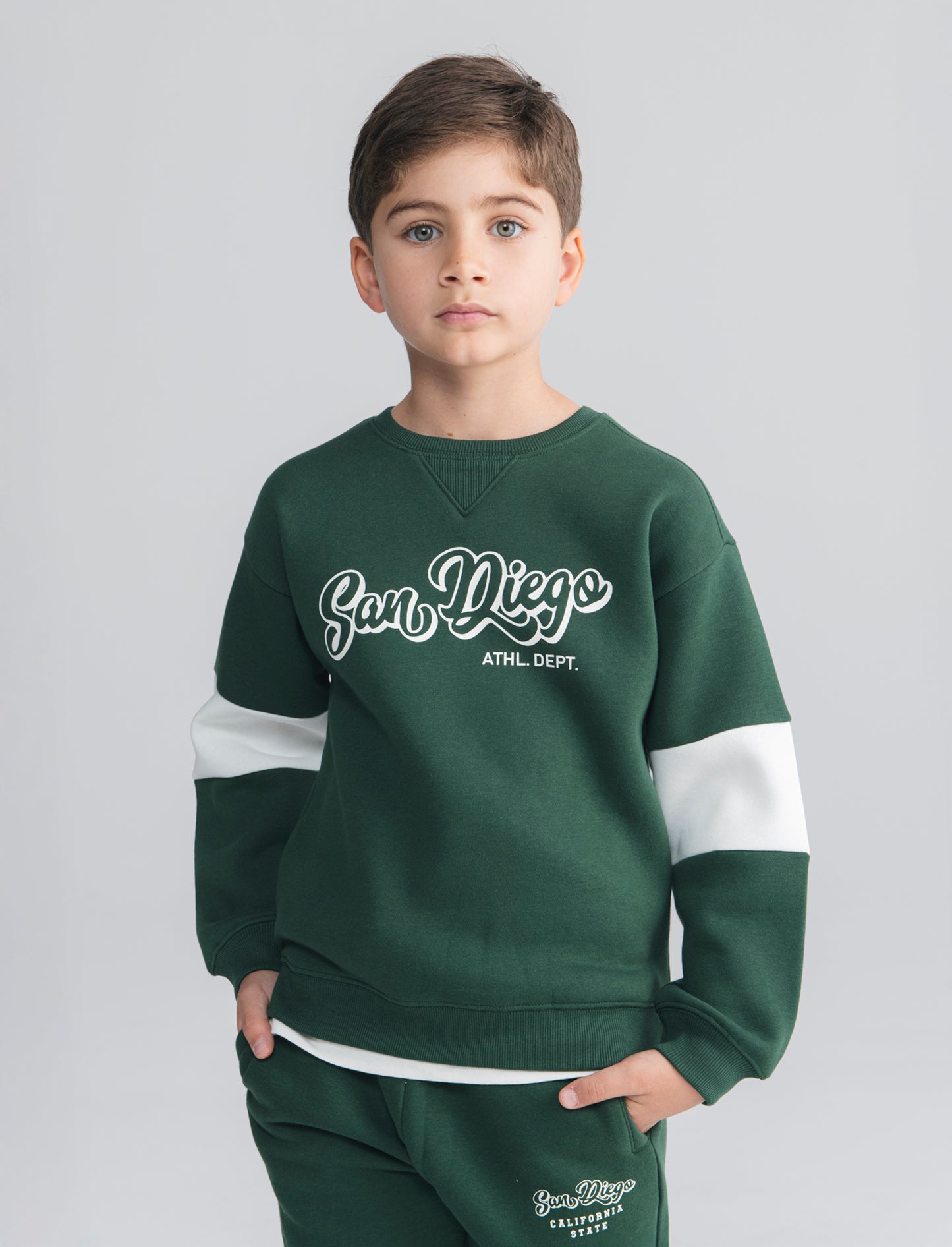 Felpa girocollo con stampa e tagli - Verde abete
