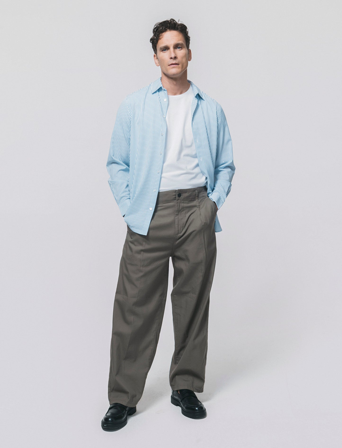Camicia slim fit a righe in tessuto tecnico - Bianco