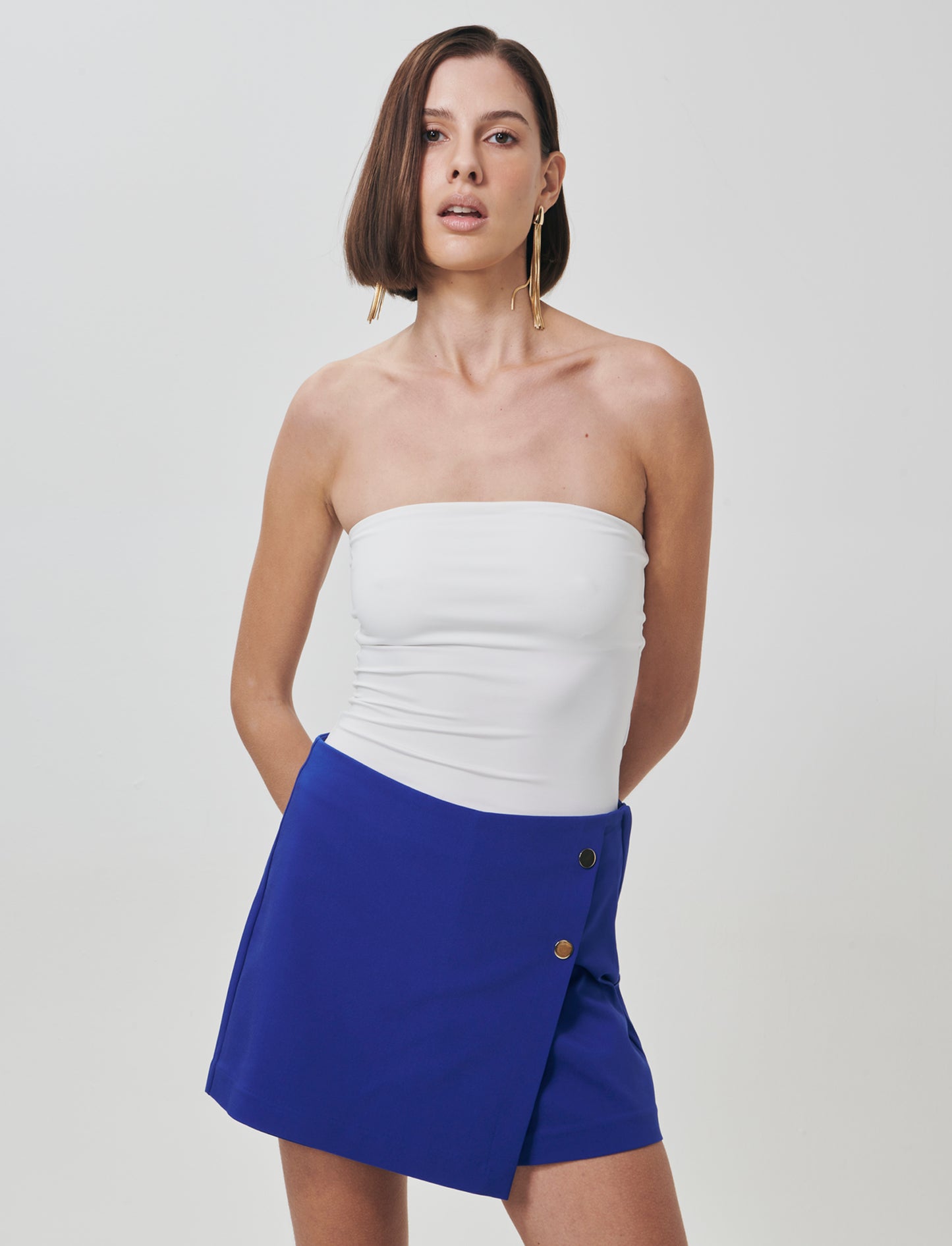 Shorts with panel and decorative buttons - 