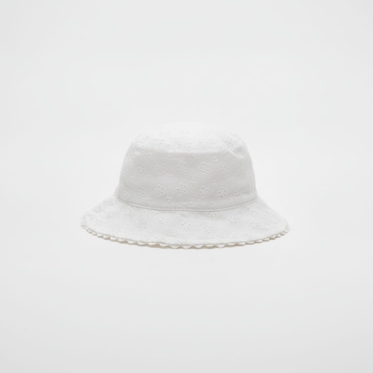 Cappello neonata pescatore pizzo sangallo traforato - Bianco