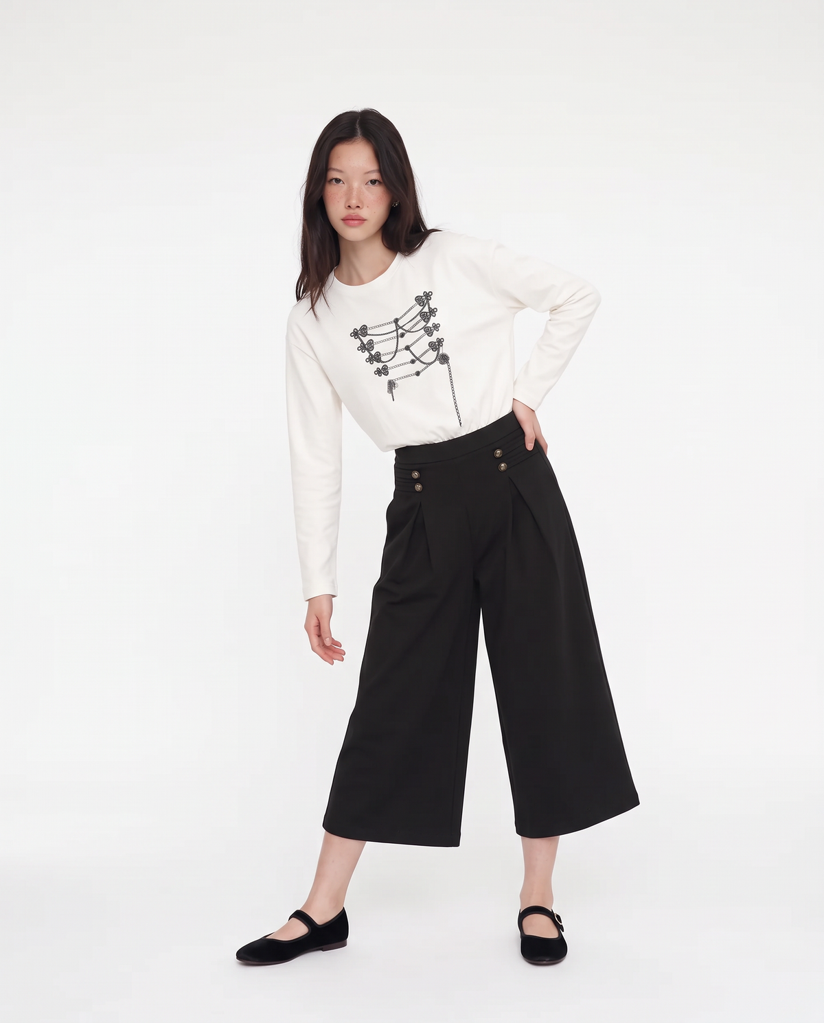 T-shirt with metallic appliqué - White