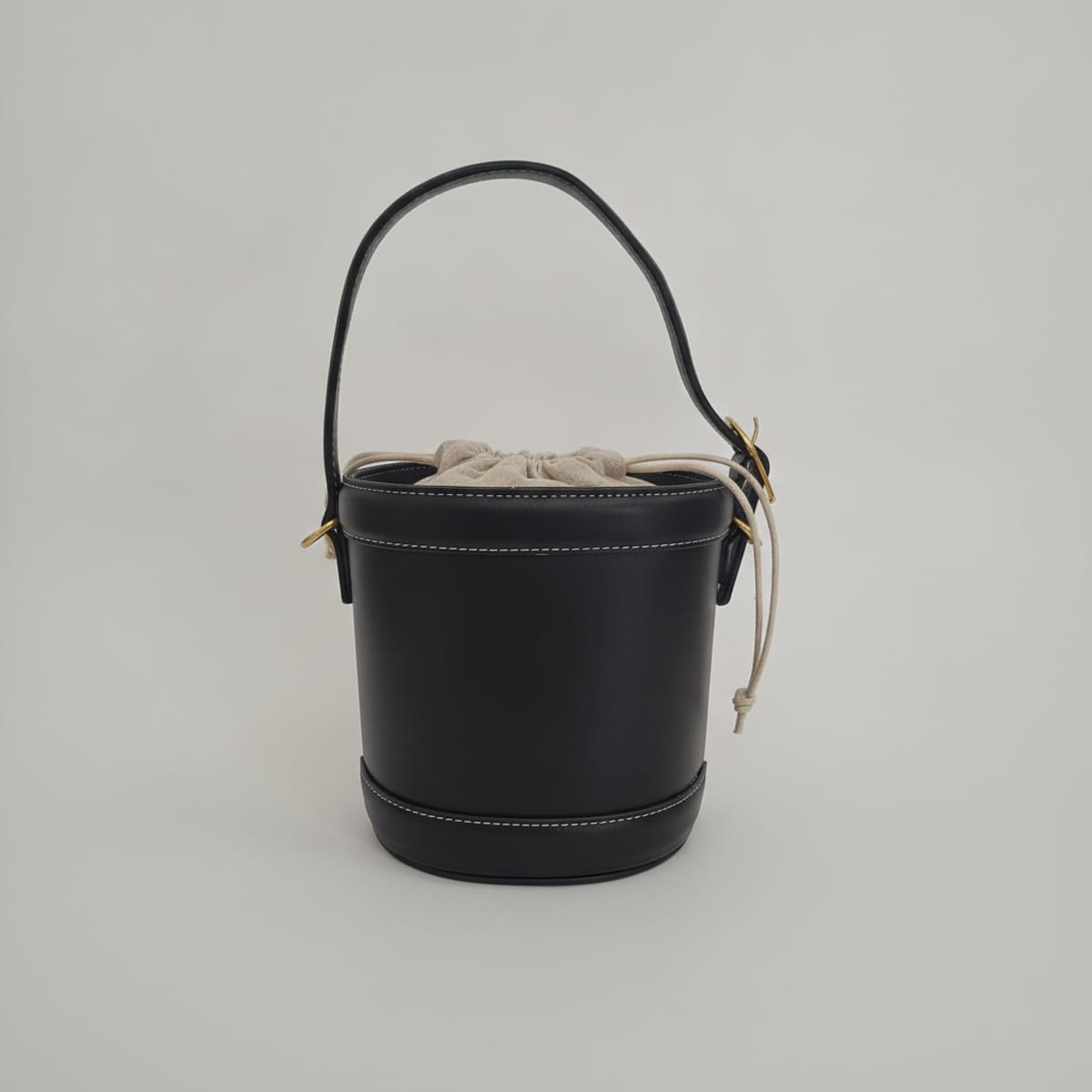 Borsa donna secchiello con tracolla e coulisse - Nero