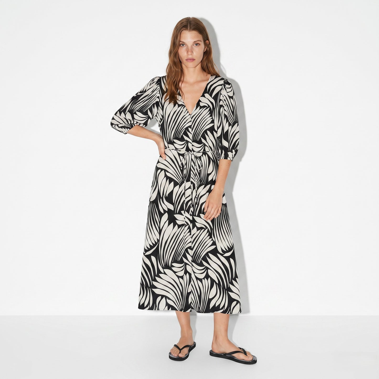 Vestito Lungo con Maniche Ampie e Laccetto - var 1