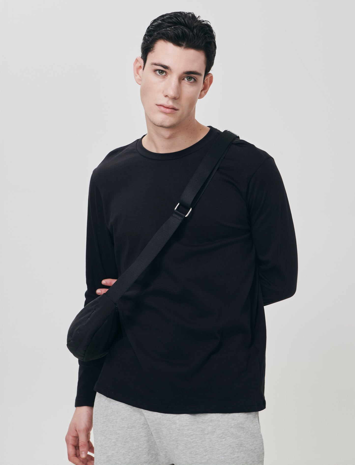 T-shirt manica lunga in cotone regular fit - Nero