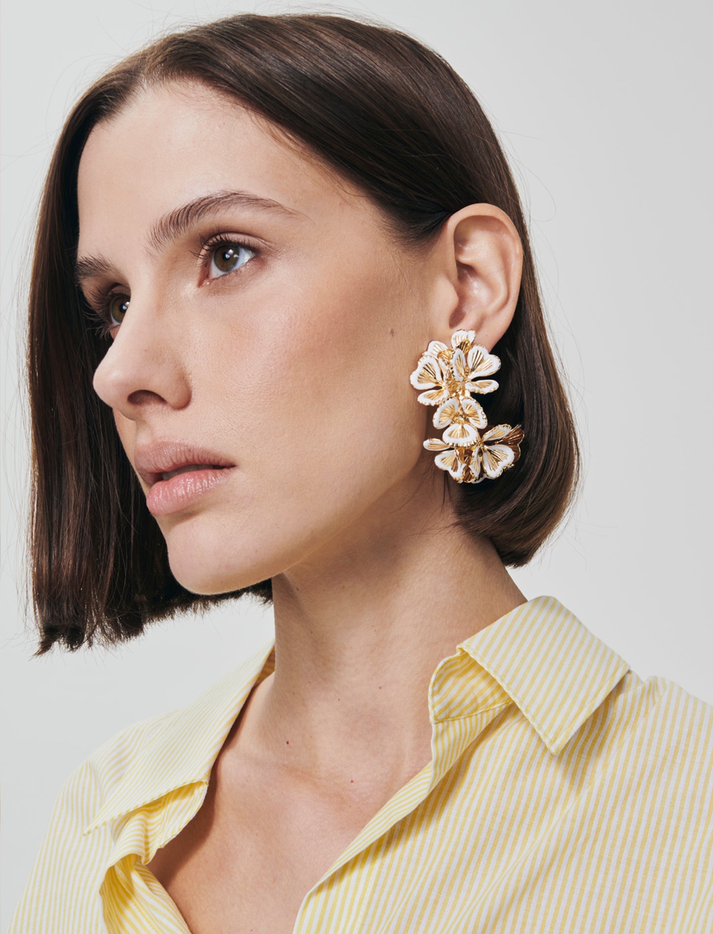 Half-Circle Flower Earrings - White